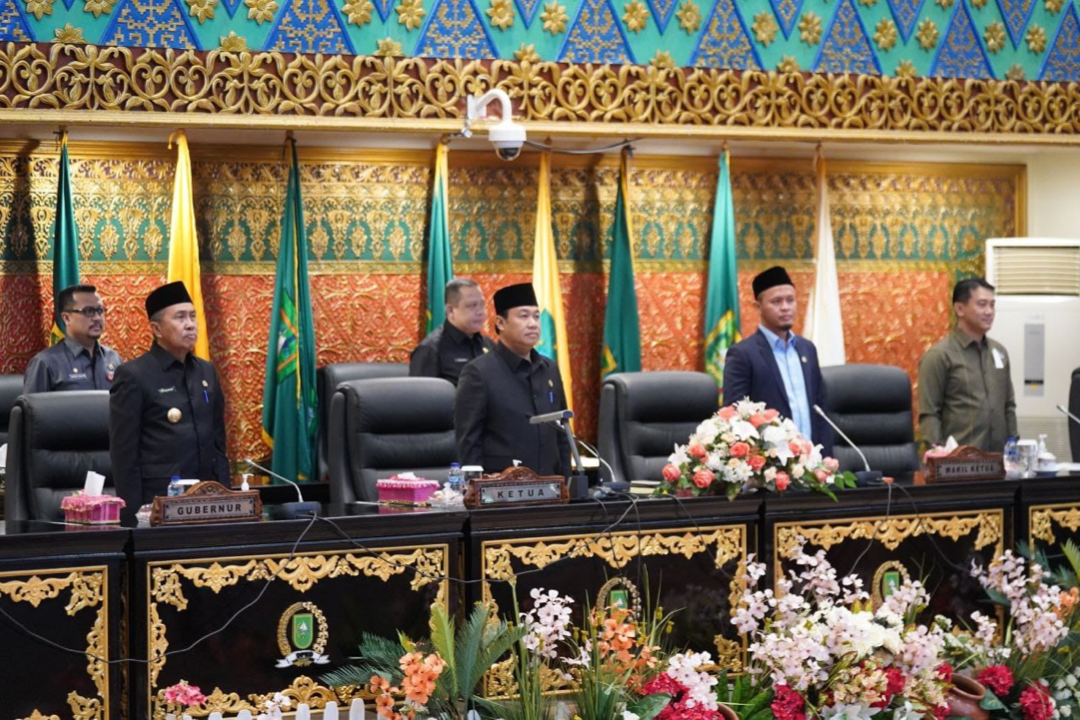 Gubernur dan DPRD setujui APBD Riau 2023